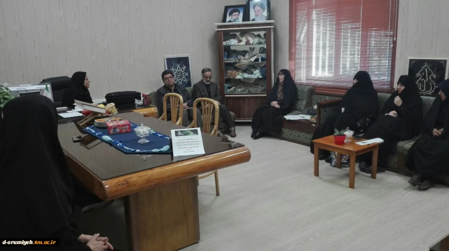جلسه ستاداقامه نماز با حضور مسئول اقامه نماز استان ومسئولین آموزشکده در مرکز