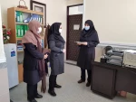اهداء لوح تقدیر توسط سرپرست آموزشکده فنی دختران ارومیه  به کارکنان مرکز به مناسبت ولادت حضرت فاطمه (س) و روز زن  2