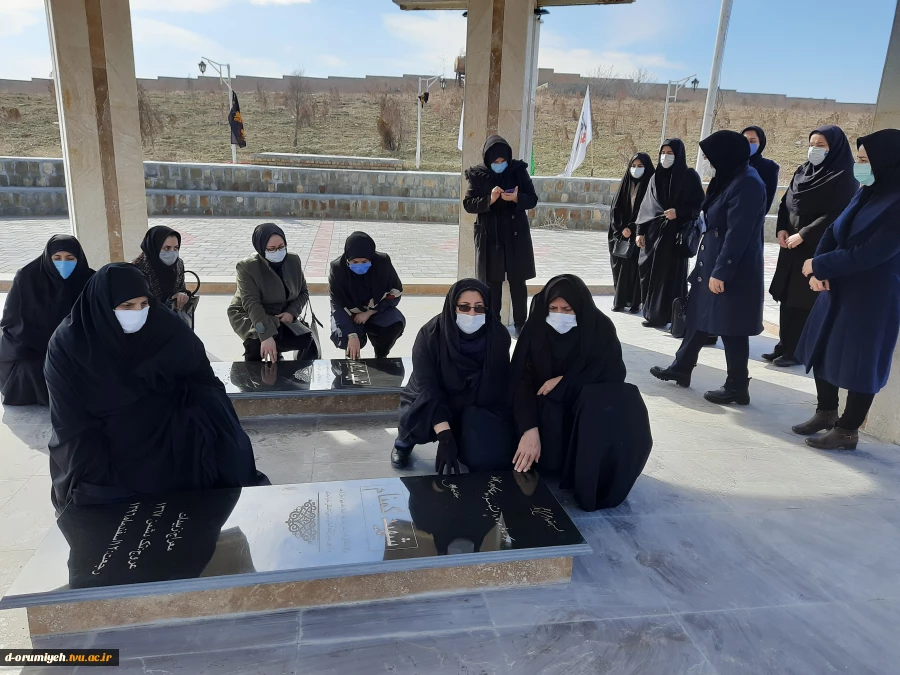 مراسم غبار روبی مزار شهدای گمنام به مناسبت چهل و دومین سالگرد پیروزی انقلاب اسلامی ایران 2