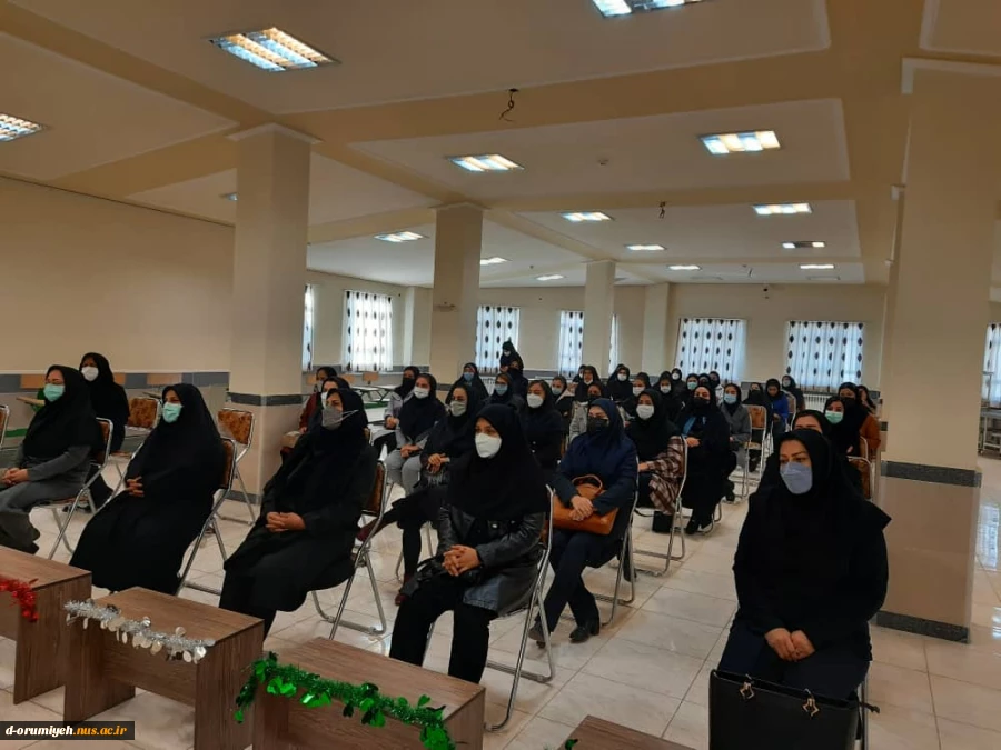 جشن روز دانشجو با حضور تعداد محدودی از دانشجویان و اساتید آموزشکده فنی و حرفه ای دختران ارومیه برگزار گردید. 3
