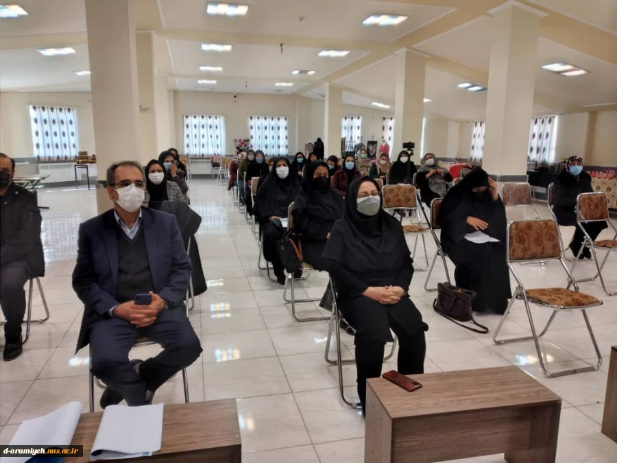 همایش (رشد و گسترش کارآفرینی در میان بانوان با رویکرد بهبود وضعیت اقتصادی) به مناسبت ایام الله مبارک دهه فجر در آموزشکده فنی و حرفه ای دختران ارومیه برگزار شد. 2