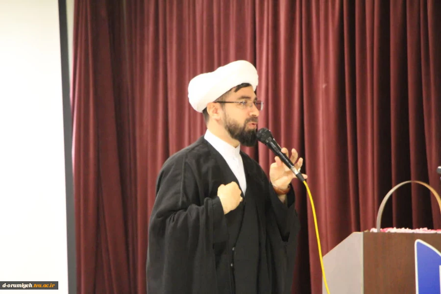 برگزاری مراسم بزرگداشت ولادت با سعادت حضرت فاطمه زهرا و چهارمین سالگرد شهادت سردار سلیمانی
 4
