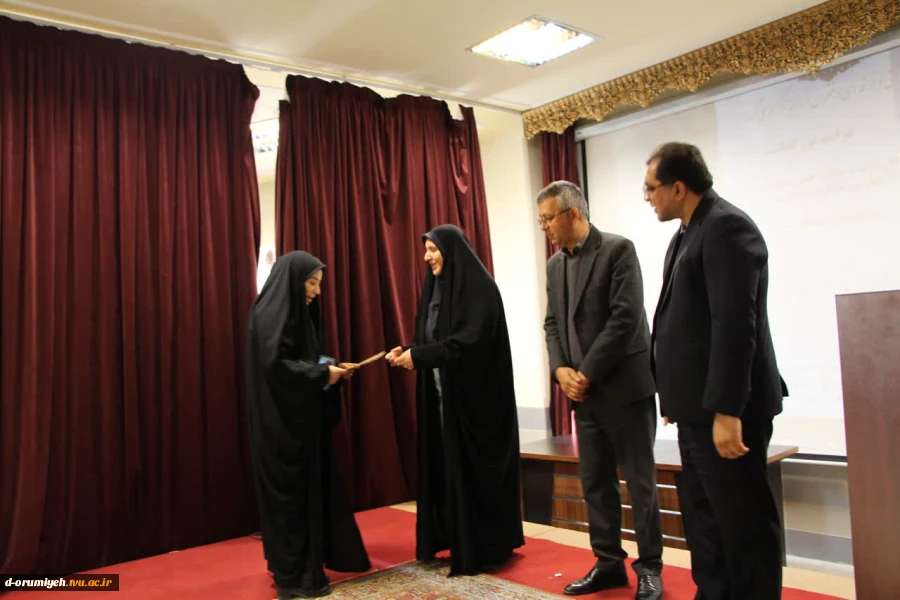 برگزاری مراسم بزرگداشت ولادت با سعادت حضرت فاطمه زهرا و چهارمین سالگرد شهادت سردار سلیمانی
 6
