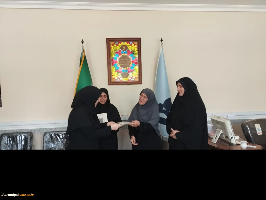 جلیل از اساتید محترم آموزشکده که در برگزاری مرحله دانشگاهی سی و یکمین جشنواره فرهنگی و هنری قرآن و عترت دانشجویان دانشگاه ملی مهارت، با واحد فرهنگی آموزشکده دختران ارومیه همکاری نموده اند. 5