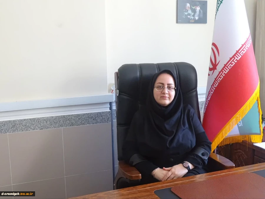 خانم دکتر مریم مجیدزاده ریاست آموزشکده فنی وحرفه ای دختران ارومیه 2
