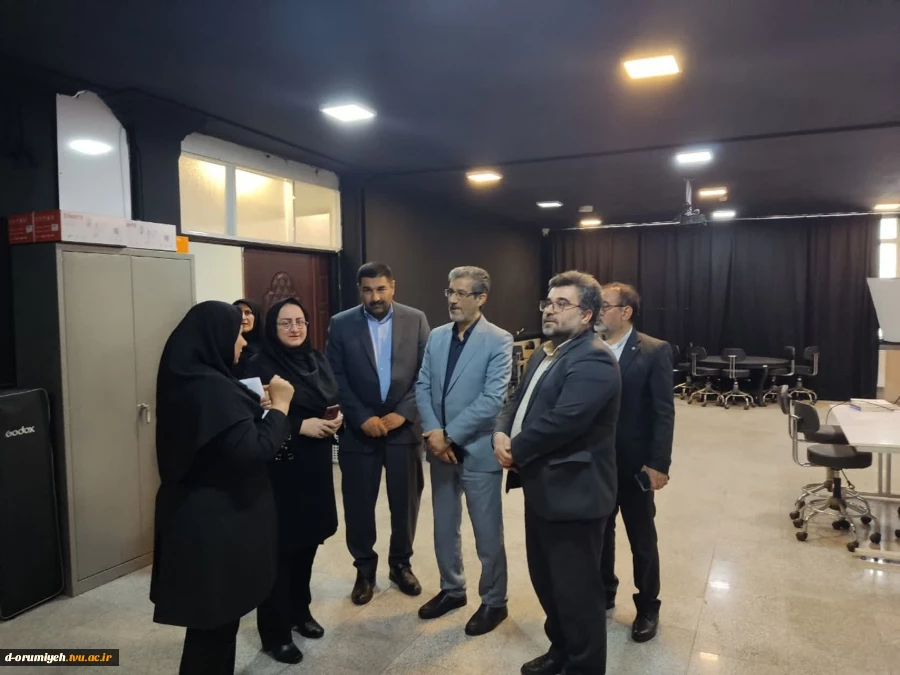 بازدید دکتر کلباسی مسجد شاهی از آموزشکده دختران ارومیه 2